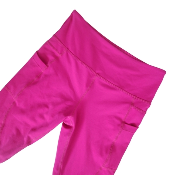 Zyia Active Womens Party Pink Light n Tight Hi-Rise Capri Leggings Size 6-8. - Picture 4 of 7